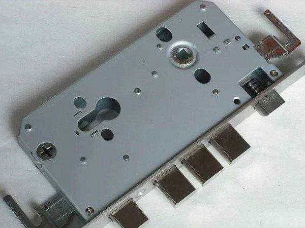 昌吉24小时上门开锁公司